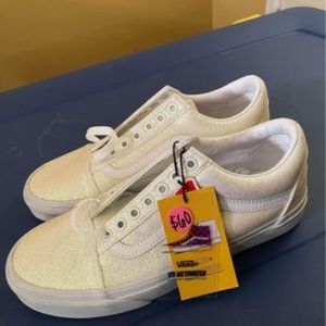 Off The Wall "Old Skool"